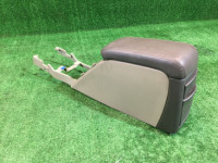 Glovebox and armrest кожа SUBARU LANCASTER OEM 92111AE030AD BH9 BHE BH5 1998 Beige 8L5