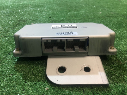 Блок управления акпп SUBARU LANCASTER OEM 31711AD930 BH9 1998 EJ25