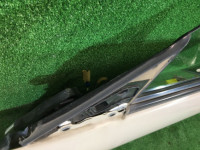 Puerta delantera izquierda SUBARU LANCASTER OEM 60009AE050 BH9 BHE 1998 Beige 8L5