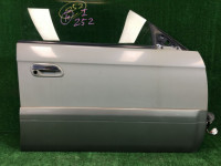 Puerta delantera derecha SUBARU LANCASTER OEM 60009AE040 BH9 BHE 1998 Beige 8L5