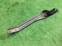 Soporte izquierdo del parachoques delantero 57707AE240 SUBARU LANCASTER
