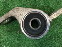 Сайлентблок левый SUBARU LANCASTER OEM 20201AC110 BH9 BHE SF5 SF9 1998 EJ25