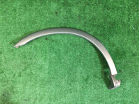 Ensanchador de aleta trasero derecho 91111AE020MF SUBARU LANCASTER