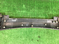แผงตกแต่งระหว่างไฟท้าย SUBARU LEGACY OEM 84251AE000 BHE BH9 BH5