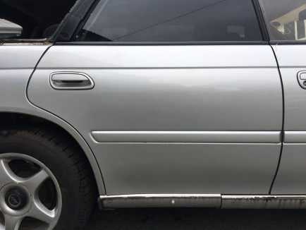 Right rear door SUBARU LEGACY OEM 61400AC300, 63210AC200NA BG5 BG9 1997 silver 406