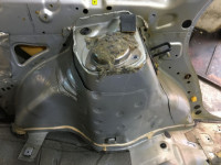 Guarda-lamas traseiro esquerdo SUBARU LEGACY OEM 51410AC891 BG5 BG9 1997 silver 406