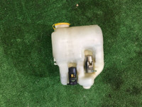 กระปุกน้ำฉีดกระจก 86610FC000 SUBARU LEGACY