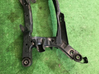 Travesaño trasero SUBARU LEGACY B4 OEM 20152AE000 BE5 BH5 BH9 BE9 BHE 1999 EJ206