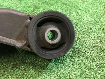 ยางแท่นเฟืองท้าย SUBARU LEGACY B4 OEM 41310AE001 BE5 BE9 BEE 1999 EJ206