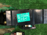 车窗控制模块 SUBARU LEGACY B4 OEM 83071AE060, 83071AE040 BE5 BH5 1999 EJ206