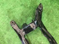 Travessa traseira SUBARU LEGACY B4 OEM 20152AE001 BE9 BE5 BH5 BHE 2001 EJ254