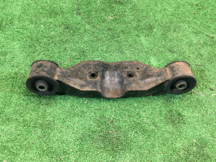 Apoio do diferencial SUBARU LEGACY B4 OEM 41310AE002 BE9 BE5 BH5 2001 EJ254