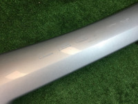 Friso entre os farolins traseiros SUBARU LEGACY OEM 84251AE000 BH5 BHE BH9 1998