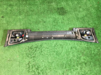 Friso entre os farolins traseiros SUBARU LEGACY OEM 84251AE000 BH5 BHE BH9 1998