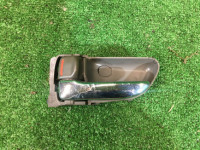 มือเปิดประตูด้านในซ้าย SUBARU LANCASTER OEM 61051AE010DG BHE 2001 Silver 1U2