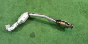 触媒 коллектор SUBARU LEGACY OEM 44612AA320, 44611AA160 BP5 2006 EJ20X