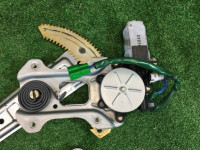 左フロントウインドウレギュレーター SUBARU LEGACY B4 OEM 61188AE010 , 61222AE010 BEE BE9 BE5 2002