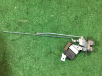 กลอนล็อกฝาท้าย 60320AC001 SUBARU LEGACY
