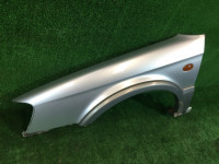 Guarda-lamas dianteiro esquerdo SUBARU LANCASTER OEM 57120AE031 BH9 BHE 2001 grey 1U2