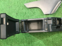 ช่องเก็บของและที่วางแขน SUBARU LANCASTER OEM 92111AE010AC, 66150AE020ML, 92132AE000ML BH9 BH5 BHE BE5 BE9 BEE 2001 grey 1U2