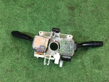 Блок подрулевых переключателей SUBARU LANCASTER OEM 83111AE020, 83114AE040, 83119AE000, 83115AE000 BH9 2001 EJ254
