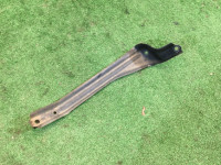 Soporte izquierdo del parachoques delantero SUBARU LANCASTER OEM 57707AE240 BH9 BHE 2001 grey 1U2