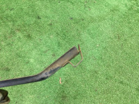 Soporte izquierdo del parachoques delantero SUBARU LANCASTER OEM 57707AE240 BH9 BHE 2001 grey 1U2
