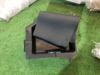 Tapizado del maletero SUBARU LANCASTER OEM 94047AE020AC, 94047AE030AC, 95066AE020OC, 95066AE030OC, BH9 BHE BH5 2001 grey 1U2