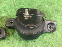 发动机支座 SUBARU LANCASTER OEM 41022AE021, 41022AE031 BH9 BE9 BH5 BE5 2001 EJ254