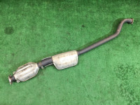 Tramo central del escape SUBARU LANCASTER OEM 44200AE050 BH9 BE9 2001 EJ254