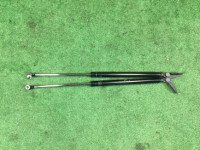 Trunk lid struts SUBARU LANCASTER OEM 63260AE020, 63260AE030 BHE BH9 BH5 2000 Beige 8L5