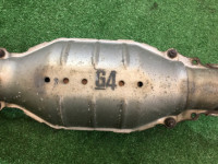 Катализатор Коллектор SUBARU LANCASTER OEM 44101AE040, 44101AE050 BHE BEE 2000 EZ30