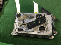 Left front door SUBARU LANCASTER OEM 60009AE040, 61011AE020, 91111AE040LG BHE 2000 Beige 8L5