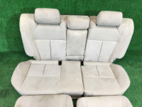 Conjunto de bancos SUBARU LANCASTER OEM 64010AE700GE, 64010AE710GE, 64221AE130GE, 64231AE130GE BHE BH9 BH5 2000 Beige 8L5