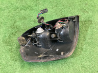 右尾灯 SUBARU LANCASTER OEM 84201AE220 BHE BH9 2000