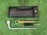 Conjunto de ferramentas Крюк буксировочный 97010AG000 SUBARU LEGACY