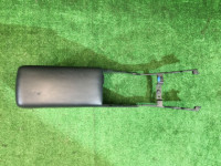 Porta-luvas e apoio de braço SUBARU LEGACY OEM 92111AE010ML, 66060AE190ML, 66060AE180ML BE9 BE5 BEE 2001 silver 01G