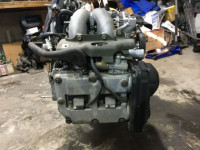 エンジン EJ254DXDBE SUBARU LEGACY OEM 10100BF970 BE9 BH9 2001 EJ254