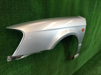 Aleta delantera izquierda SUBARU LEGACY OEM 57120AE011 BHE BH9 BH5 BE5 BE9 BEE 2001 silver 01G