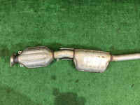 Средняя часть глушителя SUBARU LEGACY OEM 44200AE050 BE9 BH9 2001 EJ254
