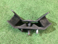 自动变速箱支撑胶 SUBARU LEGACY OEM 41022AE121 BP5 BP9 BPE 2006 EJ204