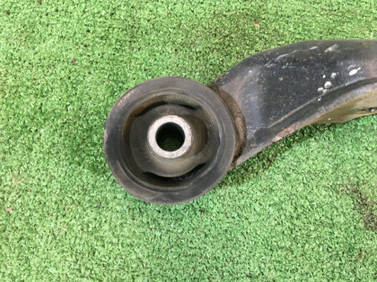 Подушка редуктора SUBARU LANCASTER OEM 41310AE001 BHE BH9 BH5 1999 EJ254