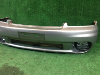 フロントバンパー SUBARU LANCASTER OEM 57703AE130MF, 57711AE150, 84501AE220, 84501AE230 BHE BH9 1999 white / grey 8K2