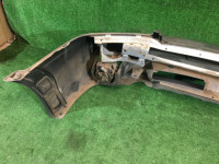 フロントバンパー SUBARU LANCASTER OEM 57703AE130MF, 57711AE150, 84501AE220, 84501AE230 BHE BH9 1999 white / grey 8K2