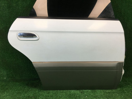 右后门 SUBARU LANCASTER OEM 60400AE260 , 60400AE420, 91111AE060MF BHE BH9 1999 white / grey 8K2