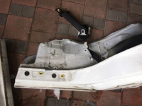 Aleta trasera izquierda SUBARU LANCASTER OEM 51410AE170 BHE BH9 1999 white / grey 8K2