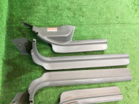 Frisos das embaladeiras SUBARU LANCASTER OEM 94060AE000OA, 94060AE010OA, 94061AE000OA, 94061AE010OA BHE BH9 BH5 1999 white / grey 8K2