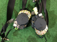 シートベルト передние SUBARU LANCASTER OEM 64620AE000OB, 64620AE010OB BHE BH9 BH5 1999 white / grey 8K2
