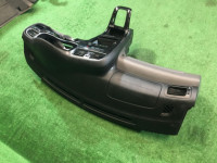 Salpicadero SUBARU LANCASTER OEM 66045AE000ML, 66050AE200OA, 66180AE000, 66060AE280, 66050AE060 BHE BH9 BH5 BE5 BE9 BEE 1999 white / grey 8K2