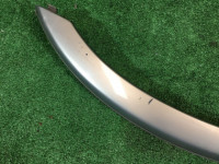左后轮眉 SUBARU LANCASTER OEM 91111AE030MF BHE BH9 1999 white / grey 8K2